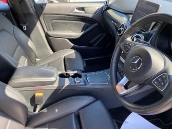 MERCEDES-BENZ B-CLASS 1.6 B180 Exclusive Edition MPV 5dr Petrol 7G-DCT Euro 6 (s/s) (1