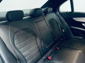 MERCEDES-BENZ C-CLASS 2.0 C220d AMG Line (Premium) Saloon 4dr Diesel G-Tronic+ Euro 6 