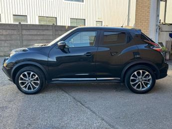 NISSAN JUKE 1.6 DIG-T Tekna SUV 5dr Petrol XTRON 4WD Euro 6 (190 ps)