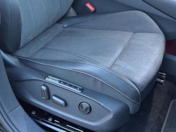 VOLKSWAGEN ID.7 Pro 77kWh Match Fastback 5dr Electric Auto (286 ps)