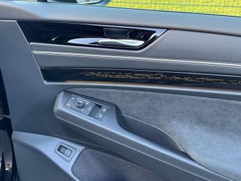 VOLKSWAGEN ID.7 Pro 77kWh Match Fastback 5dr Electric Auto (286 ps)