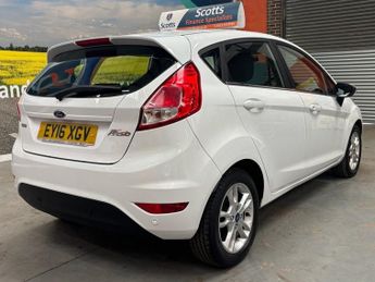 FORD FIESTA 1.0T EcoBoost Zetec Hatchback 5 Door Petrol Automatic White Powe
