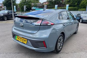 HYUNDAI IONIQ 38.3kWh Premium SE Hatchback 5dr Electric Auto (136 ps) Parking 