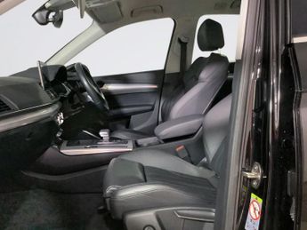 AUDI Q5 2.0 TDI 40 Sport SUV 5dr Diesel S Tronic quattro Euro 6 (s/s) (2
