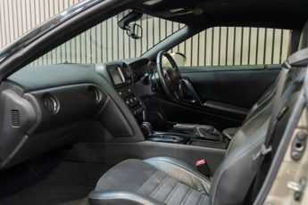 NISSAN GT-R 3.8 V6 45th Anniversary Coupe 2dr Petrol Auto 4WD Euro 5 (550 ps