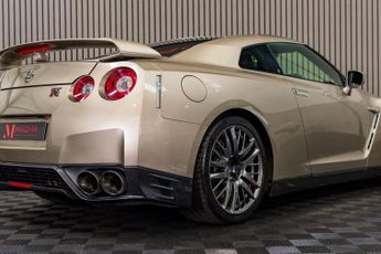 NISSAN GT-R 3.8 V6 45th Anniversary Coupe 2dr Petrol Auto 4WD Euro 5 (550 ps