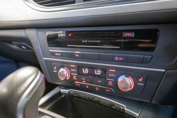 AUDI A6 AVANT 2.0 TDI ultra S line Estate 5dr Diesel S Tronic Euro 6 (s/s) (19
