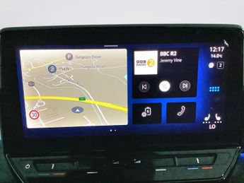 VOLKSWAGEN ID.3 Pro 58kWh Life Hatchback 5dr Electric Auto (145 ps)