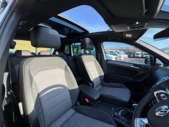 VOLKSWAGEN TIGUAN 2.0 TSI BlueMotion Tech R-Line SUV 5dr Petrol DSG 4Motion Euro 6