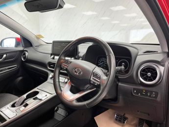 HYUNDAI KONA 64kWh Premium SUV 5dr Electric Auto (10.5kW Charger) (204 ps) 1 