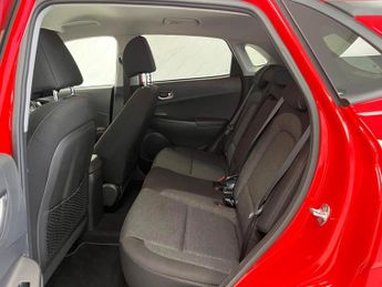 HYUNDAI KONA 64kWh Premium SUV 5dr Electric Auto (10.5kW Charger) (204 ps) 1 