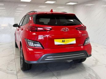 HYUNDAI KONA 64kWh Premium SUV 5dr Electric Auto (10.5kW Charger) (204 ps) 1 