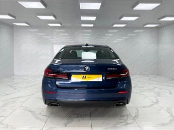 BMW 5 SERIES 3.0 530d MHT SE Saloon 4dr Diesel Hybrid Steptronic xDrive Euro 