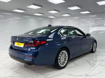 BMW 5 SERIES 3.0 530d MHT SE Saloon 4dr Diesel Hybrid Steptronic xDrive Euro 
