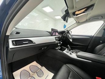 BMW 5 SERIES 3.0 530d MHT SE Saloon 4dr Diesel Hybrid Steptronic xDrive Euro 