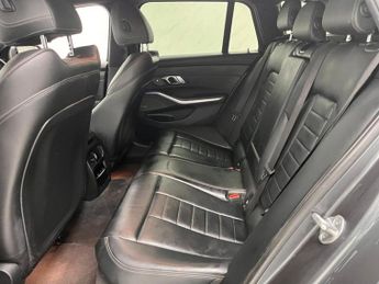 BMW 3 SERIES 2.0 330e 12kWh M Sport Touring 5dr Petrol Plug-in Hybrid Auto Eu