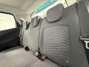 RENAULT ZOE R135 EV50 52kWh Iconic Hatchback 5dr Electric Auto (Rapid Charge