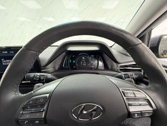 HYUNDAI IONIQ 38.3kWh Premium SE Hatchback 5dr Electric Auto (136 ps)1 FORMER 