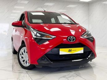 TOYOTA AYGO 1.0 VVT-i x-play Hatchback 5dr Petrol Manual Euro 6 (s/s) (71 ps
