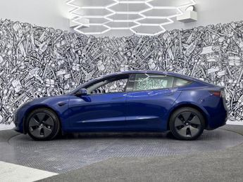 TESLA Model 3 Standard Range Plus Saloon 4dr Electric Auto RWD (241 bhp)