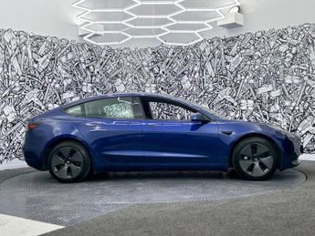 TESLA Model 3 Standard Range Plus Saloon 4dr Electric Auto RWD (241 bhp)