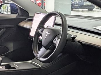 TESLA Model 3 (Dual Motor) Long Range Saloon 4dr Electric Auto 4WDE (346 ps)