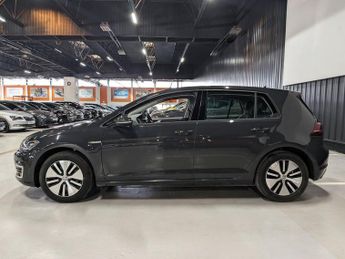 VOLKSWAGEN E-GOLF 35.8kWh e-Golf Hatchback 5dr Electric Auto (136 ps)