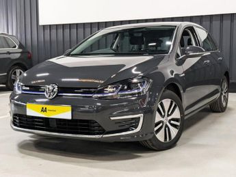 VOLKSWAGEN E-GOLF 35.8kWh e-Golf Hatchback 5dr Electric Auto (136 ps)