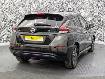 NISSAN LEAF 62kWh e+ N-Connecta Hatchback 5dr Electric Auto (217 ps)
