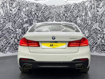 BMW 5 SERIES 2.0 520d MHT M Sport Saloon 4dr Diesel Hybrid Auto Euro 6 (s/s) 