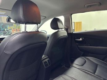 KIA NIRO 64kWh 3 SUV 5dr Electric Auto (201 bhp)