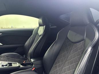 AUDI TT 2.0 TFSI 45 Black Edition Coupe 3dr Petrol S Tronic quattro Euro