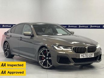 BMW 5 SERIES 4.4 M550i V8 Saloon 4dr Petrol Steptronic xDrive Euro 6 (s/s) (5