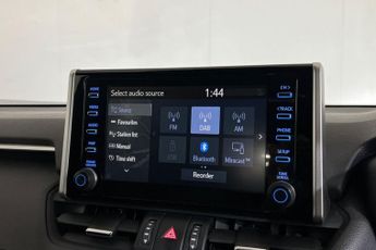 TOYOTA RAV4 2.5 VVT-h Dynamic SUV 5dr Petrol Hybrid CVT Euro 6 (s/s) (218 ps