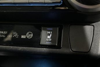 TOYOTA RAV4 2.5 VVT-h Dynamic SUV 5dr Petrol Hybrid CVT Euro 6 (s/s) (218 ps