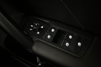 VOLKSWAGEN TIGUAN 1.5 TSI R-Line Edition SUV 5dr Petrol DSG Euro 6 (s/s) (150 ps) 