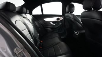 MERCEDES-BENZ C-CLASS 2.1 C220 BlueTEC AMG Line (Premium) Saloon 4dr Diesel G-Tronic+ 