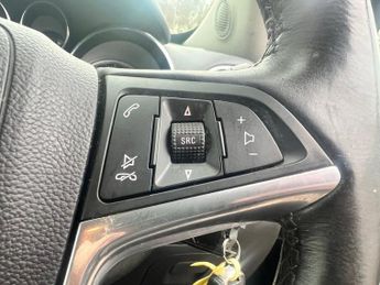 VAUXHALL MOKKA 1.4T SE SUV 5dr Petrol Auto 2WD Euro 5 (140 ps)