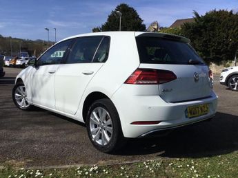 VOLKSWAGEN GOLF 1.6 TDI BlueMotion Tech SE Nav Hatchback 5dr Diesel Manual Euro 
