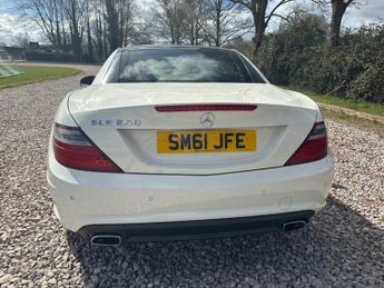 MERCEDES-BENZ SLK 1.8 SLK250 BlueEfficiency AMG Sport Edition 125 Convertible 2dr 