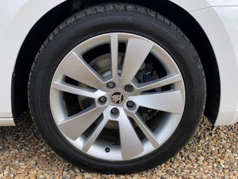 SKODA SUPERB 2.0 TSI SE L Executive Estate 5dr Petrol DSG Euro 6 (s/s) (220 p