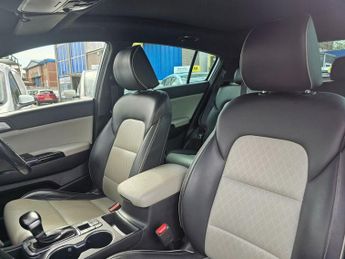 KIA SPORTAGE AUTOMATIC 1.6 T-GDi GT-Line S SUV 5dr Petrol DCT AWD Euro 6 (174