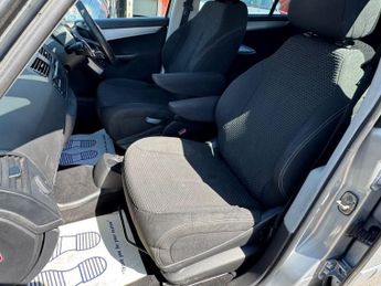 CITROEN GRAND C4 PICASSO 1.6 HDi VTR+ MPV 5dr Diesel EGS6 Euro 5 (110 ps)
