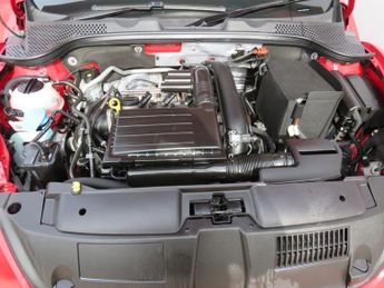 VOLKSWAGEN BEETLE 1.2 TSI BlueMotion Tech Design Hatchback 3dr Petrol DSG Euro 6 (