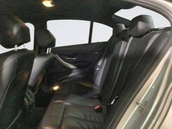 BMW 3 SERIES 2.0 320d M Sport Saloon 4dr Diesel Auto xDrive Euro 6 (s/s) (190