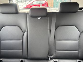 MERCEDES-BENZ A-CLASS 1.6 A180 Sport (Premium) Hatchback 5dr Petrol 7G-DCT Euro 6 (s/s