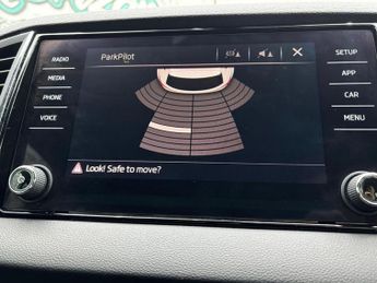 SKODA KAROQ 1.0 TSI SE SUV 5dr Petrol DSG Euro 6 (s/s) (115 ps)