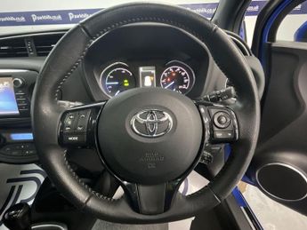 TOYOTA YARIS 1.5 VVT-h Excel Hatchback 5dr Petrol Hybrid E-CVT Euro 6 (s/s) (