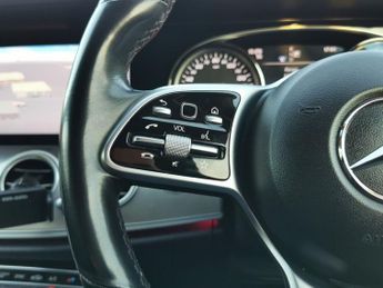 MERCEDES-BENZ E-CLASS 2.0 E220d SE Saloon 4dr Diesel G-Tronic+ Euro 6 (s/s) (194 ps)
