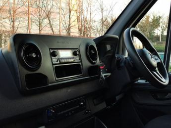 MERCEDES-BENZ SPRINTER 2.1 314 CDI Chassis Cab 2dr Diesel Auto RWD L2 Euro 6 (143 ps)